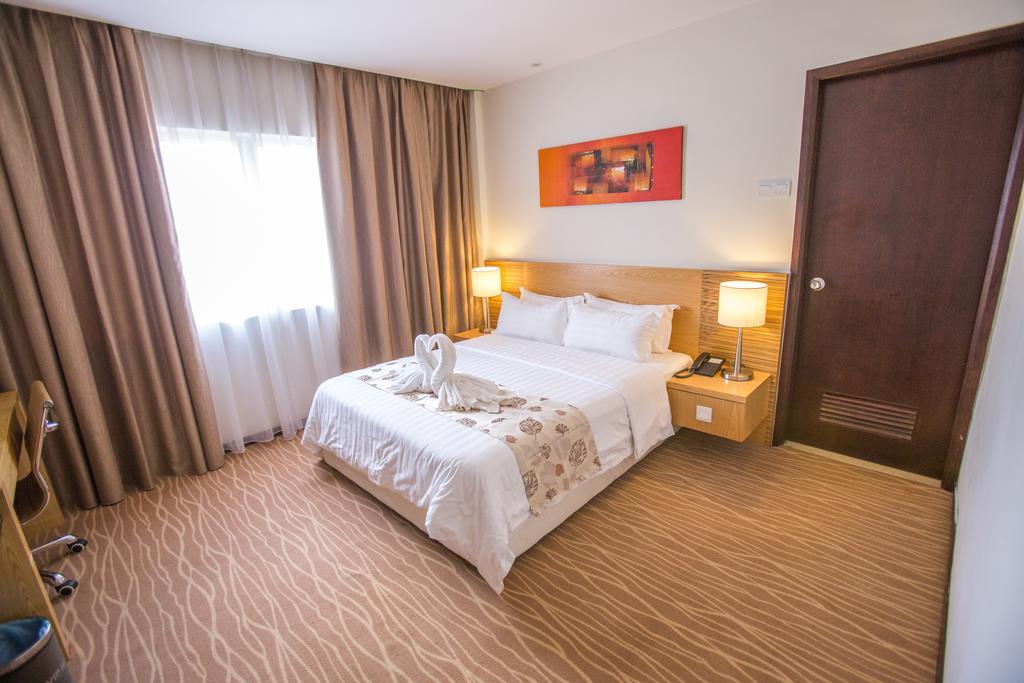 Vip Hotel Segamat Esterno foto