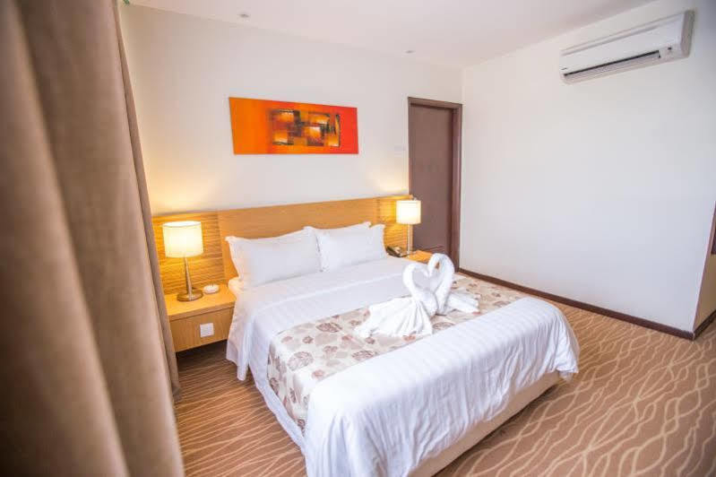 Vip Hotel Segamat Esterno foto
